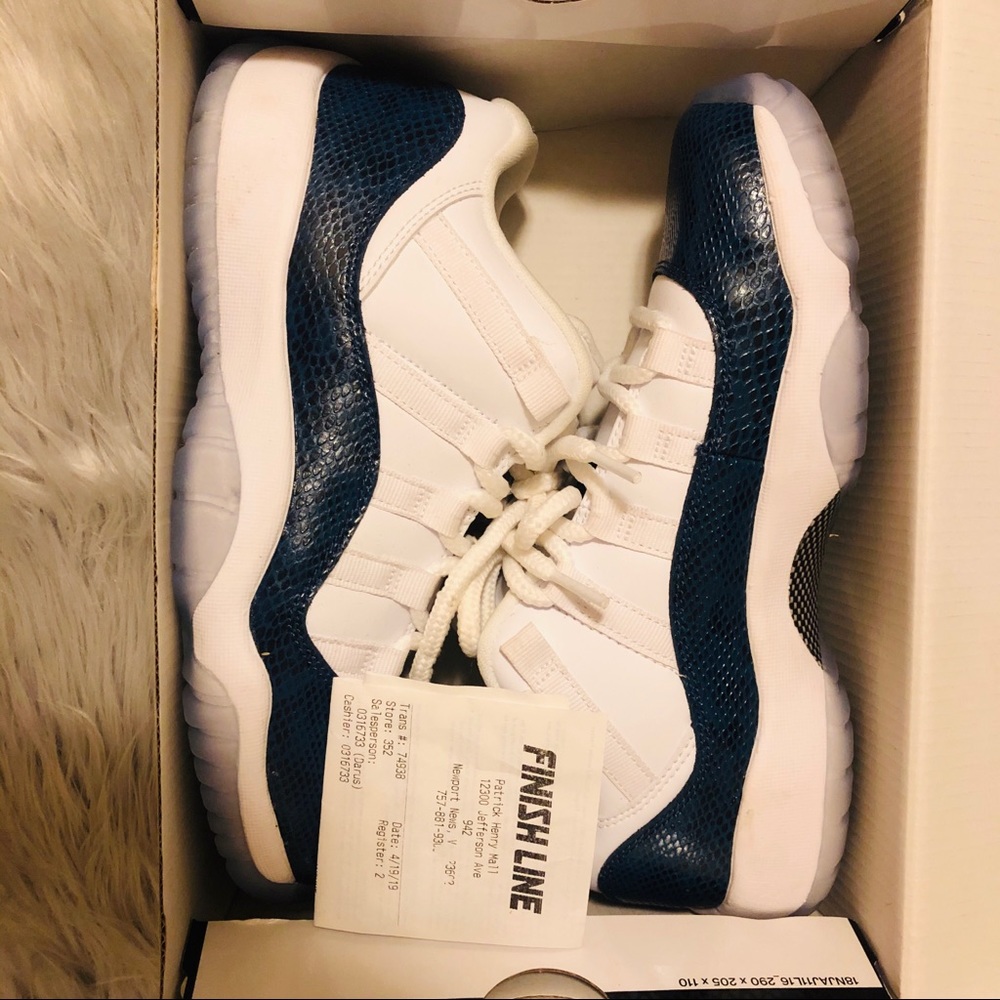 Jordan Retro 12